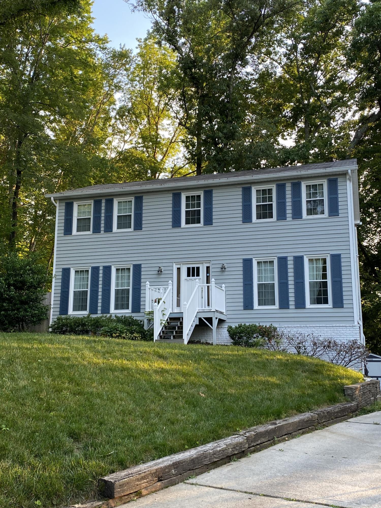 104 Hardwick Place Oak Ridge, TN 37830 - Photo 2 of 19 104 HARWICK FRONT