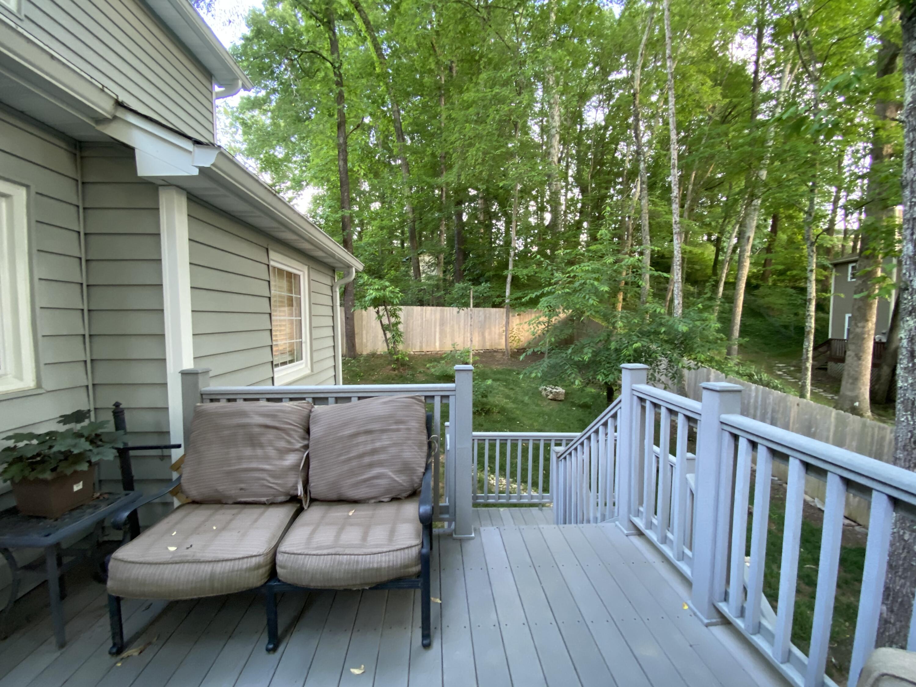 104 Hardwick Place Oak Ridge, TN 37830 - Photo 14 of 19 104 deck yard