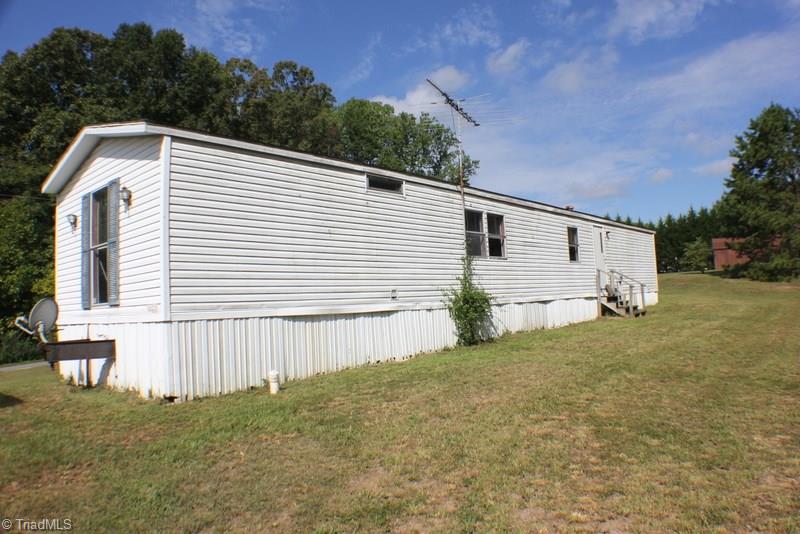1876 King Road Westfield, NC 27053 - Photo 4 of 12 Gallery Image 4