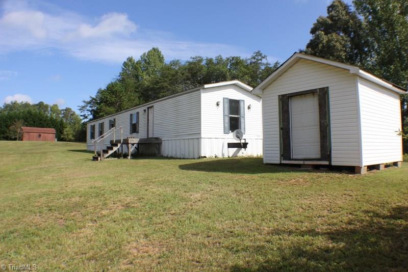 1876 King Road Westfield, NC 27053 - Photo 5 of 12 Gallery Image 5