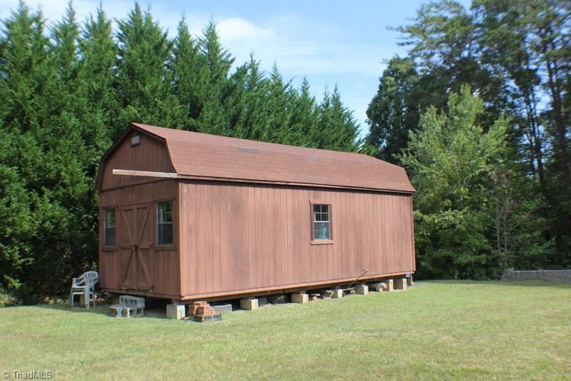 1876 King Road Westfield, NC 27053 - Photo 6 of 12 Gallery Image 6