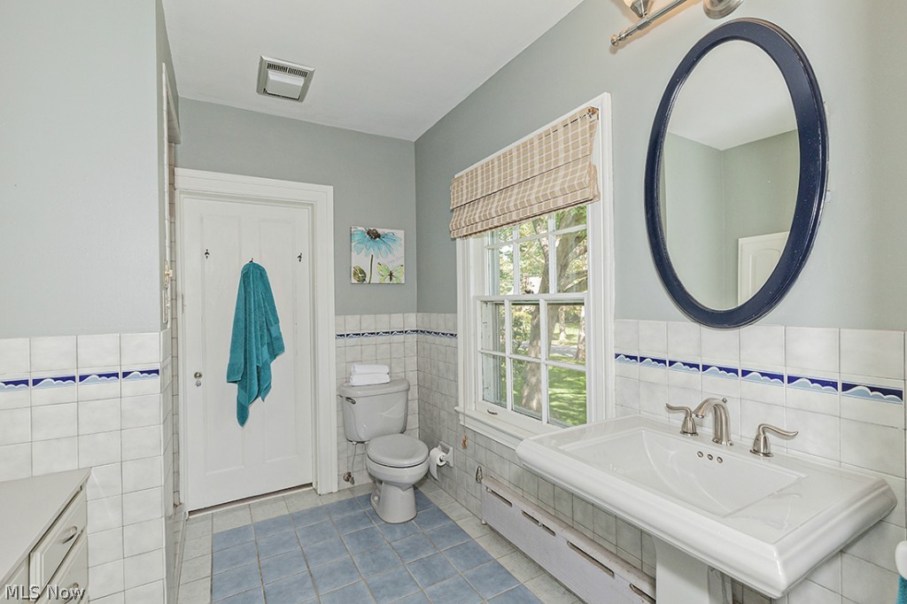 2880 Paxton Road Cleveland, OH 44120 - Photo 14 of 25 Gallery Image 14