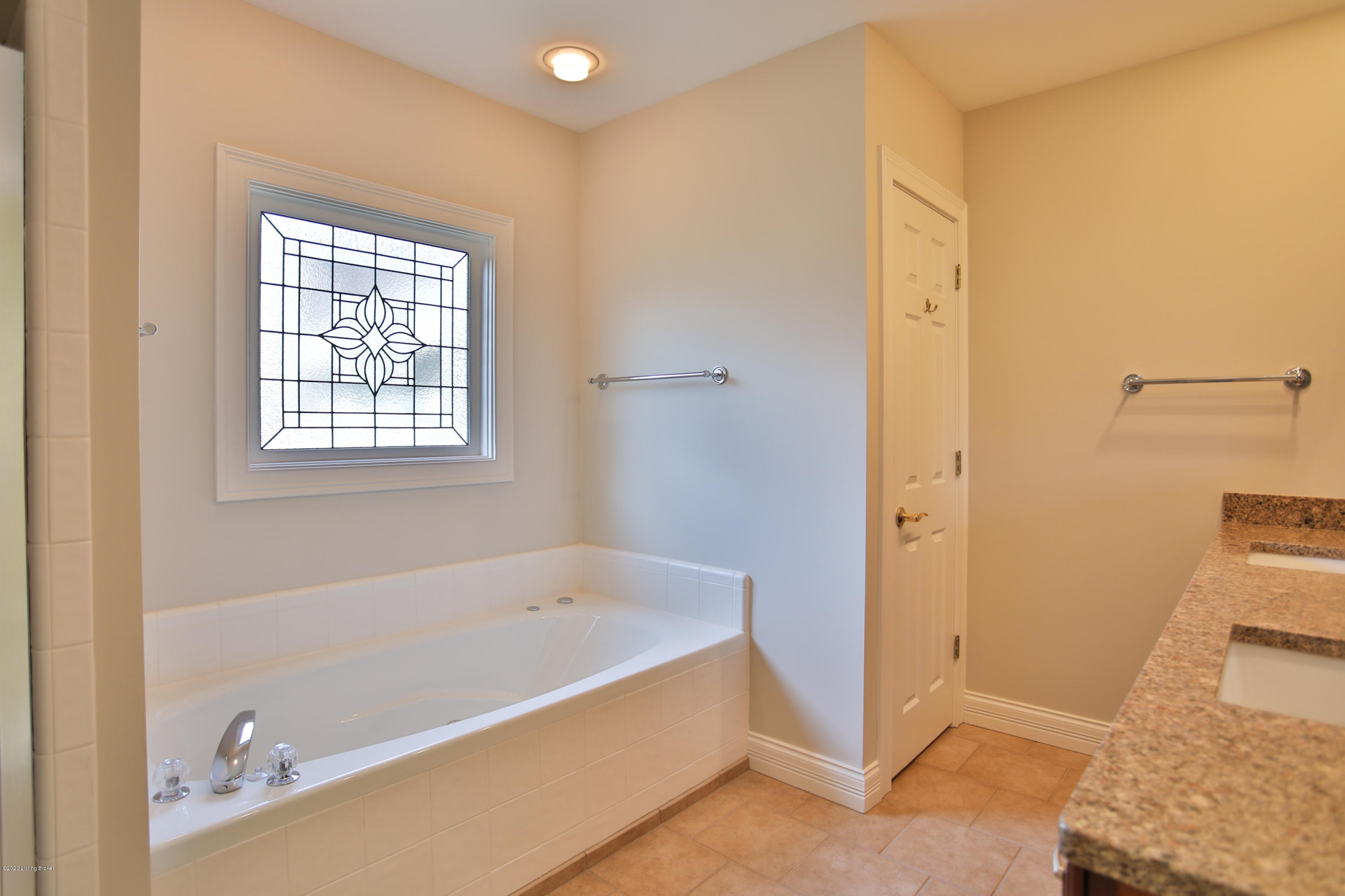 1410 Twin Ridge Road Louisville, KY 40242 - Photo 20 of 43 1-28
