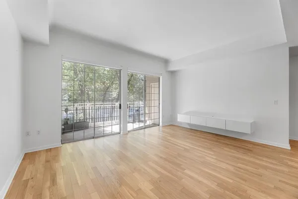 $450,000 | 3225 Turtle Creek Boulevard, Unit 120, Dallas, TX 75219