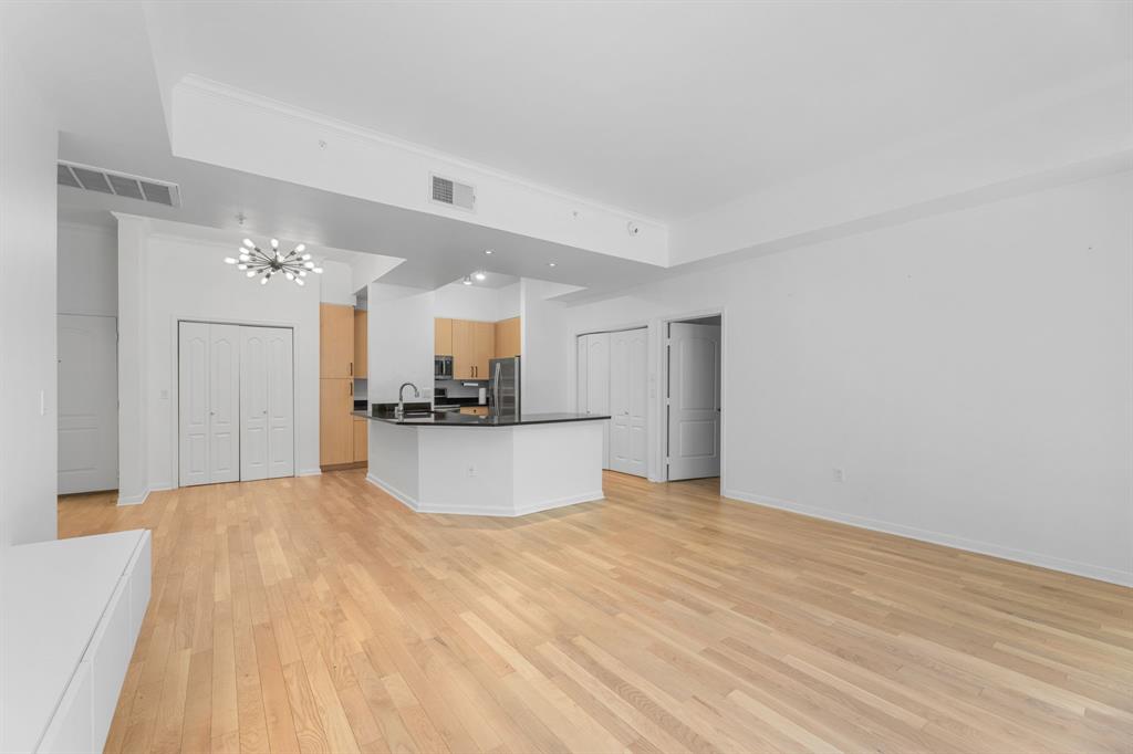 3225 Turtle Creek Boulevard, Unit 120 Dallas, TX 75219 - Photo 8 of 38