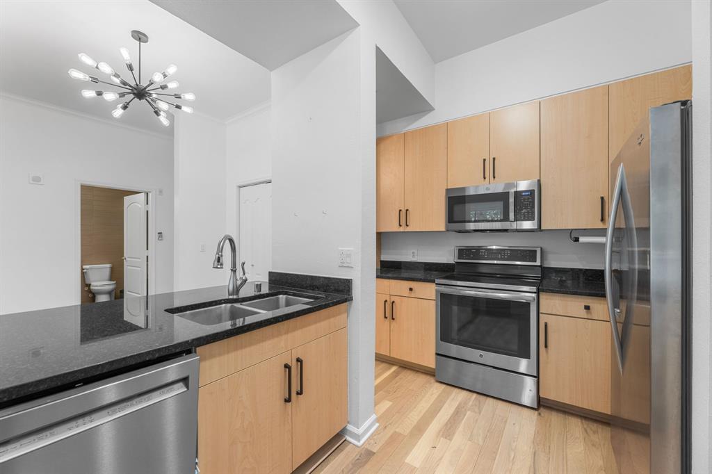 3225 Turtle Creek Boulevard, Unit 120 Dallas, TX 75219 - Photo 9 of 38