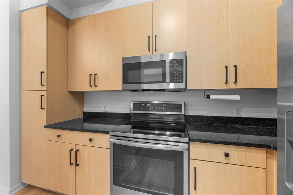 3225 Turtle Creek Boulevard, Unit 120 Dallas, TX 75219 - Photo 10 of 38 stainless appliances