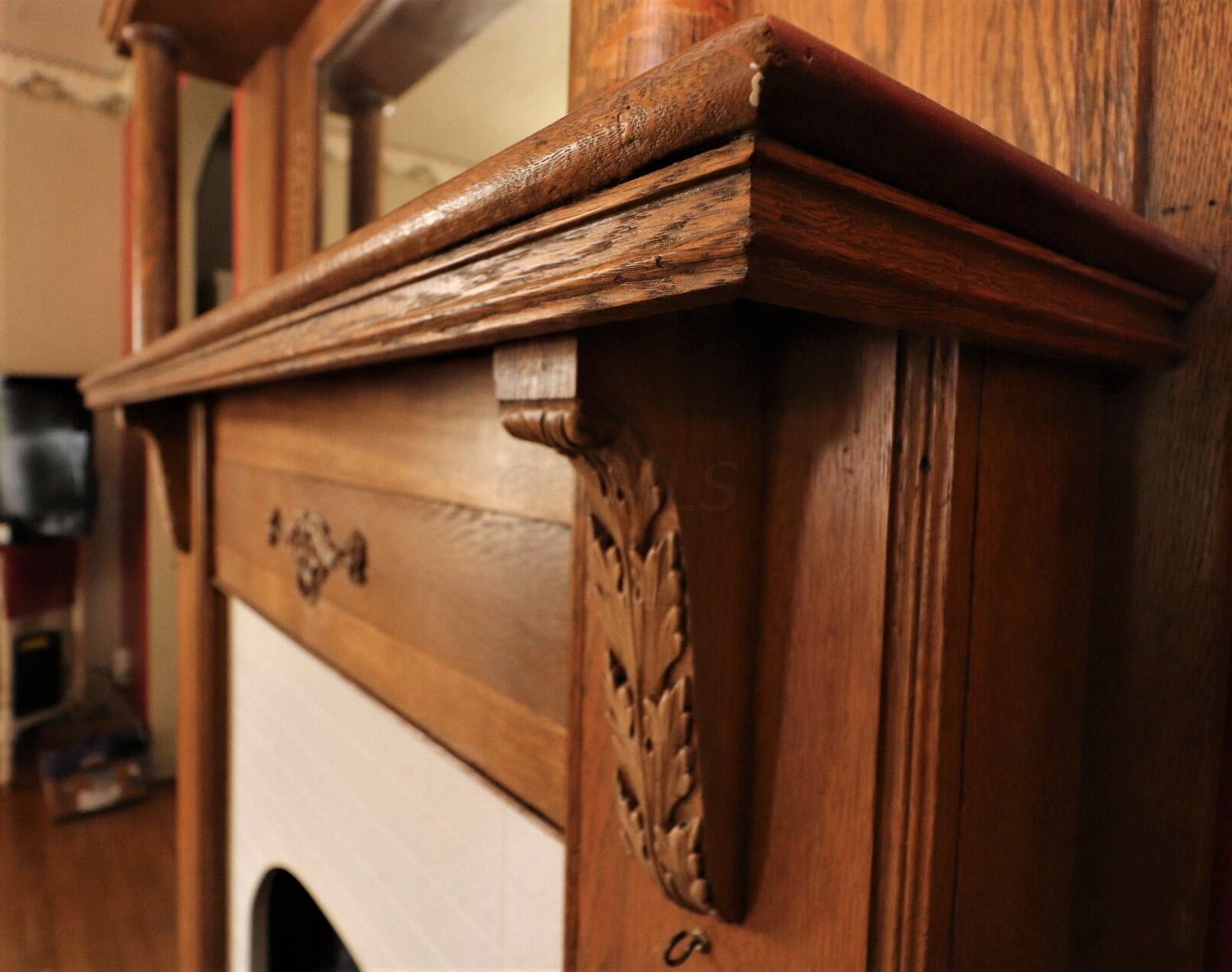 138 Marilla Road Columbus, OH 43207 - Photo 16 of 87 Beautiful oak!