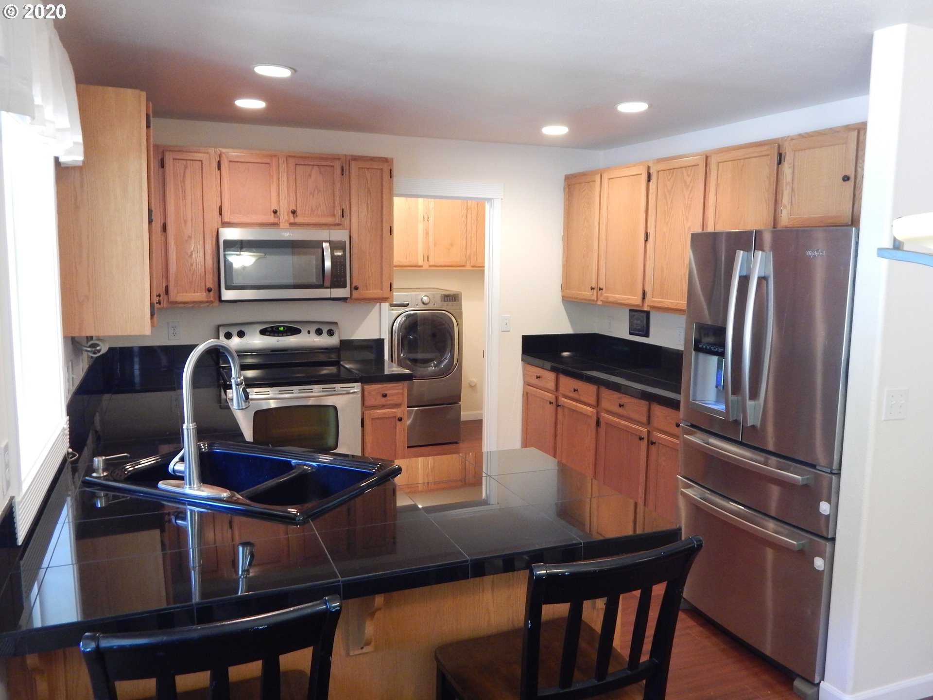 555 South 67th Place Springfield, OR 97478 - Photo 12 of 28