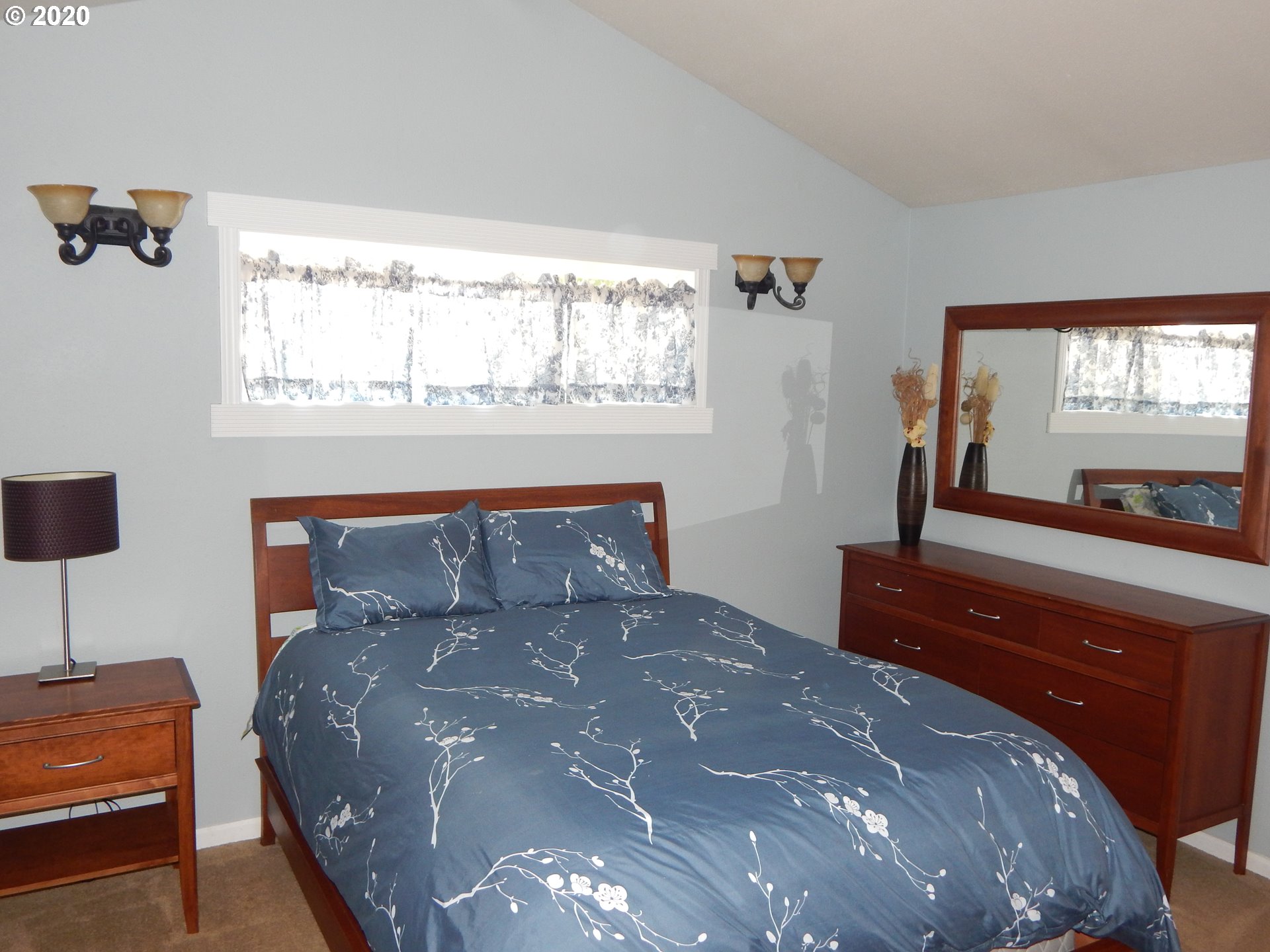 555 South 67th Place Springfield, OR 97478 - Photo 14 of 28