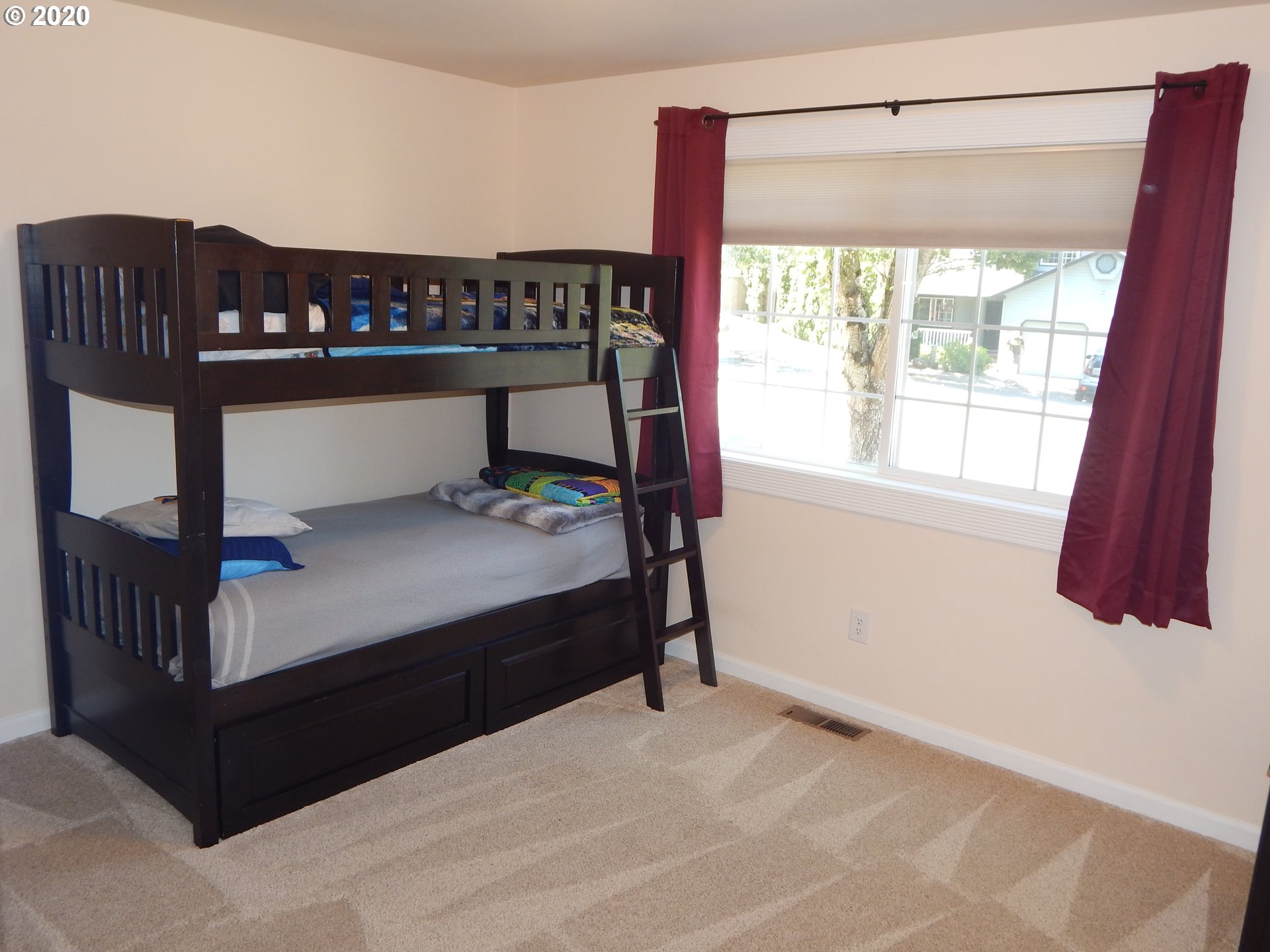 555 South 67th Place Springfield, OR 97478 - Photo 21 of 28