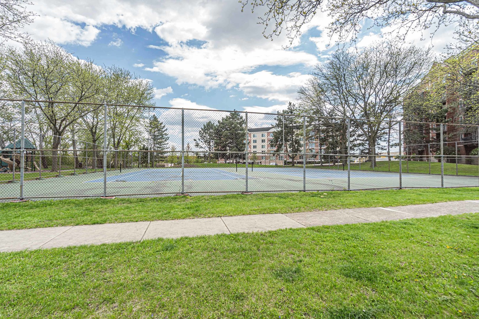 225 South Rohlwing Road, Unit 301 Palatine, IL 60074 - Photo 18 of 21 Gallery Image 18