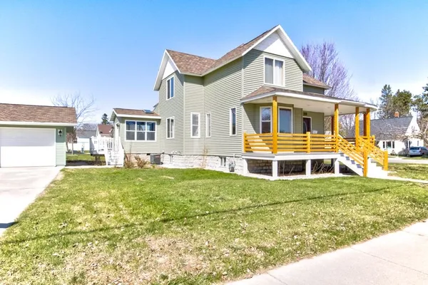 $279,900 | 413 Park Street, Marinette, WI 54143