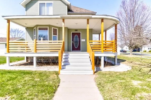 $279,900 | 413 Park Street, Marinette, WI 54143