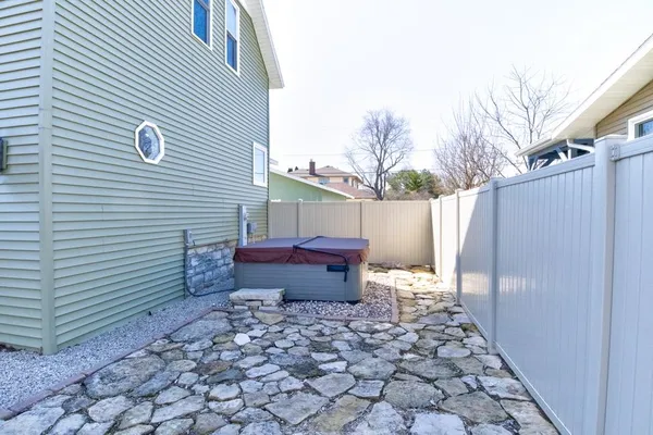 $279,900 | 413 Park Street, Marinette, WI 54143