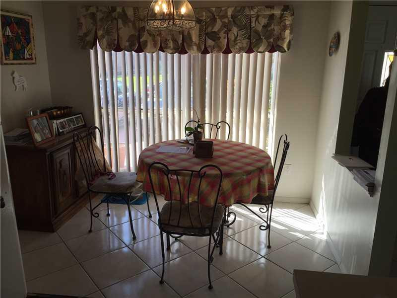 8272 Irongate Place Boca Raton, FL 33433 - Photo 5 of 15 Dining Room