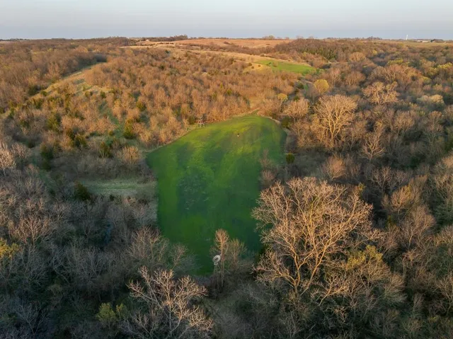 $972,500 | West State Line Road, Grant City, MO 64456