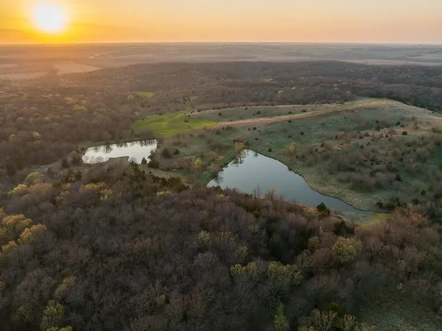 $972,500 | West State Line Road, Grant City, MO 64456