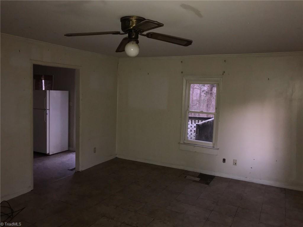 408 Motsinger Road Thomasville, NC 27360 - Photo 14 of 15 Gallery Image 14