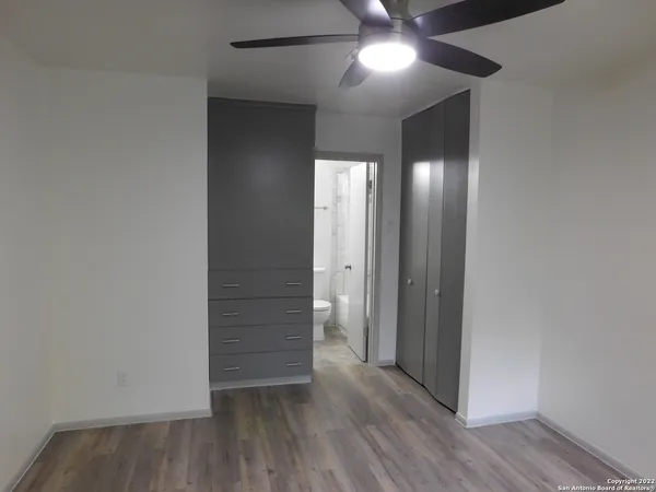 $1,550 | 414 Kings Court, Unit B, San Antonio, TX 78212