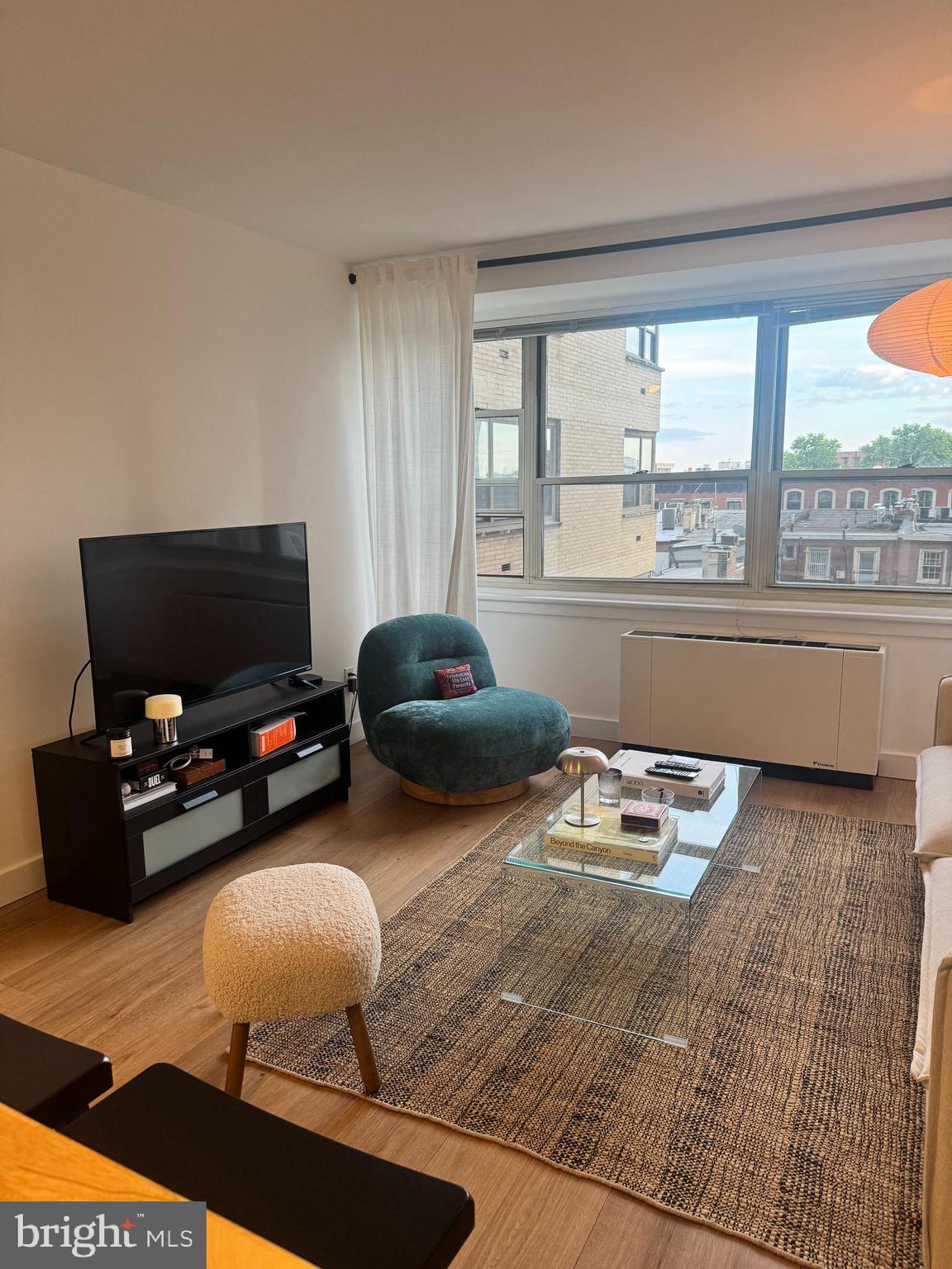 1806 Rittenhouse Square, Unit 606 Philadelphia, PA 19103 - Photo 7 of 19