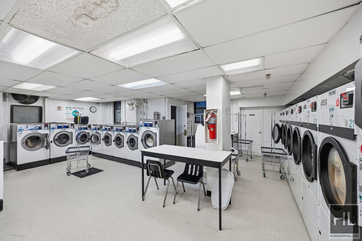 61 Jane Street, Unit 7L Manhattan, NY 10014 - Photo 12 of 14 Photo 12