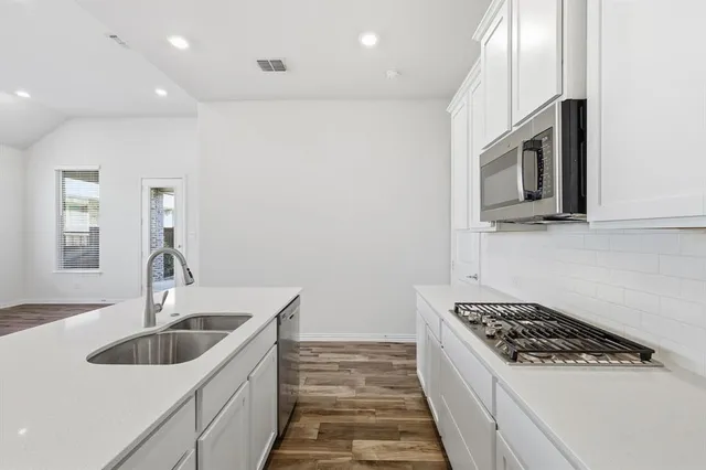 $435,000 | 4826 Forest Crest Parkway, Arlington, TX 76005