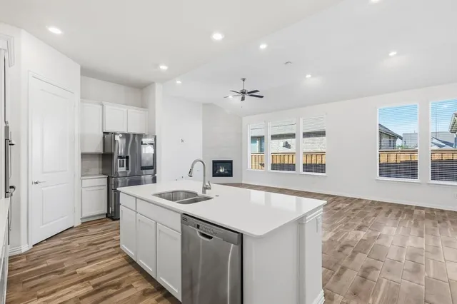 $435,000 | 4826 Forest Crest Parkway, Arlington, TX 76005