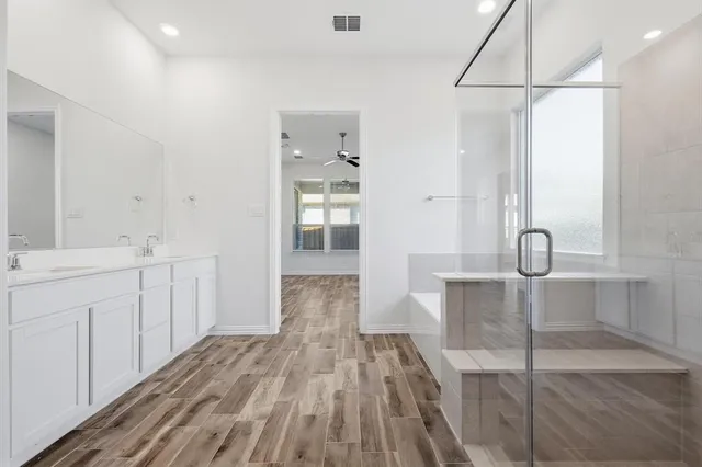 $435,000 | 4826 Forest Crest Parkway, Arlington, TX 76005