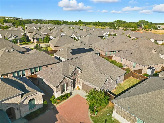 $435,000 | 4826 Forest Crest Parkway, Arlington, TX 76005