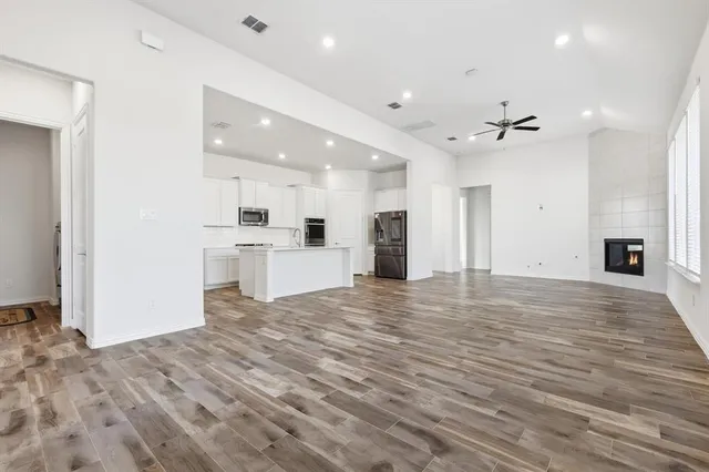 $419,000 | 4826 Forest Crest Parkway, Arlington, TX 76005