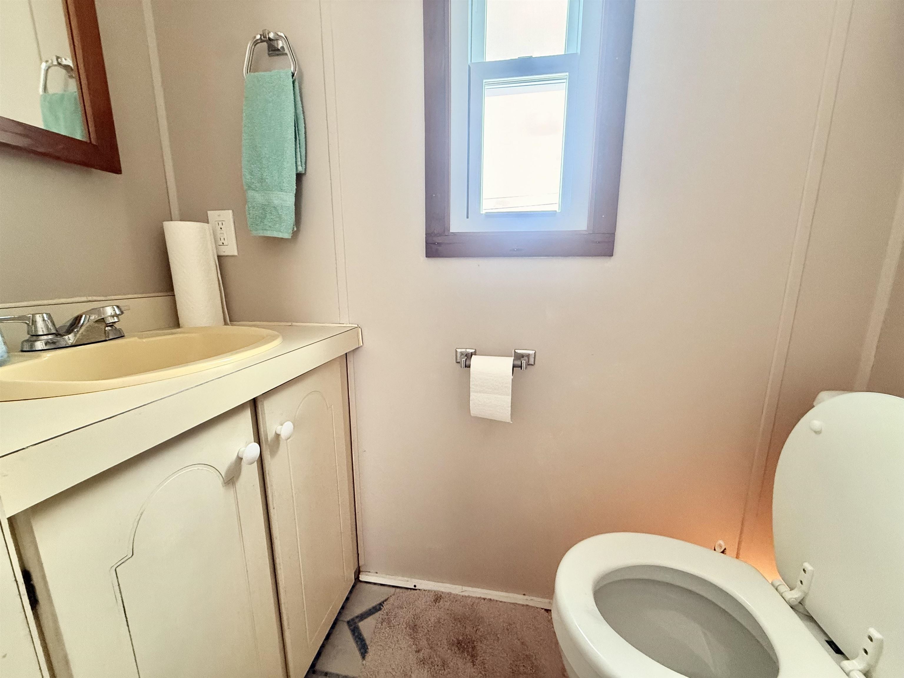 9 Billings Mobile Manor Rutland, VT 05701 - Photo 7 of 24