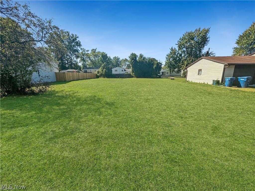 4248 North Leavitt Road Lorain, OH 44053 - Photo 2 of 2 View of yard