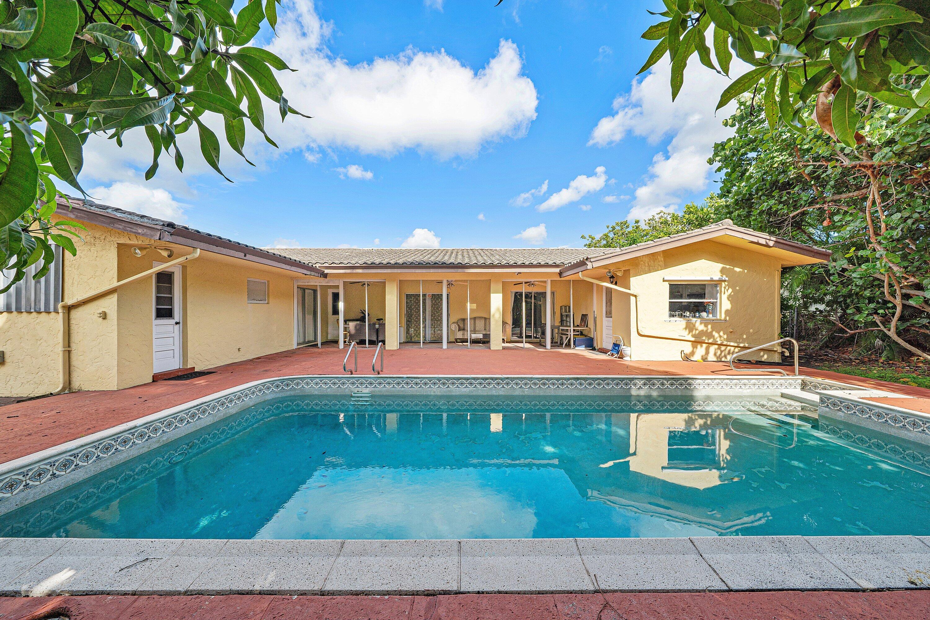 1200 Northwest 4th Avenue Boca Raton, FL 33432 - Photo 23 of 24 027-1200Northwest4thAvenue-BocaRaton-FL-
