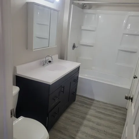 $216,000 | 550 5th Avenue, Aurora, IL 60505