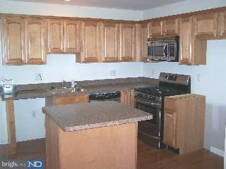 452 Hillside Road Ridley Park, PA 19078 - Photo 3 of 6 Kitchen