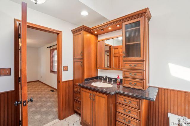 3641 Mann Road Clarkston, MI 48346 - Photo 13 of 63
