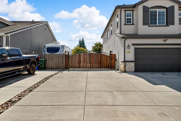 $869,999 | 790 Monte Oro Court, Manteca, CA 95337