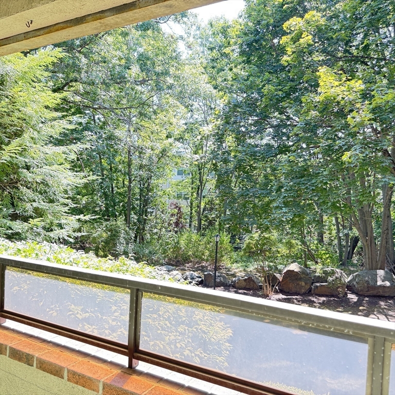 406 Paradise Road, Unit 1C Swampscott, MA 01907 - Photo 14 of 26 Gallery Image 14