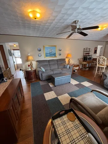 $166,400 | 411 Sunset Drive, Centralia, IL 62801