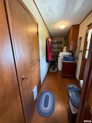 $167,400 | 411 Sunset Drive, Centralia, IL 62801