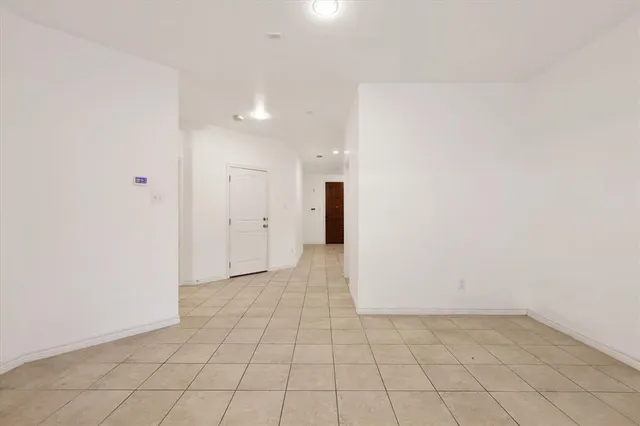 $2,950 | 13900 Noel Road, Unit 6, Dallas, TX 75240