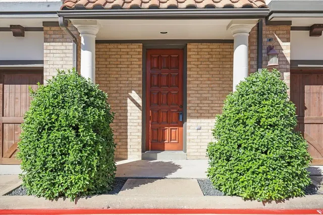 $2,950 | 13900 Noel Road, Unit 6, Dallas, TX 75240