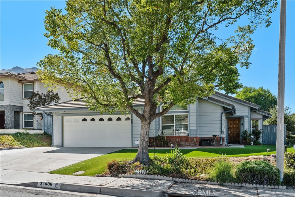 22600 Country Gate Road Moreno Valley, CA 92557 - Photo 3 of 30