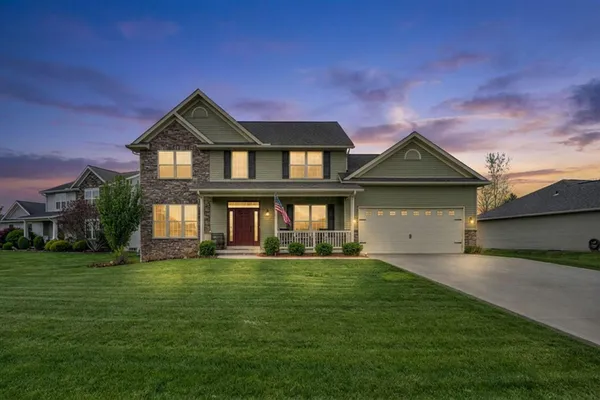 $489,000 | 27 Fieldcrest Drive, Centerburg, OH 43011