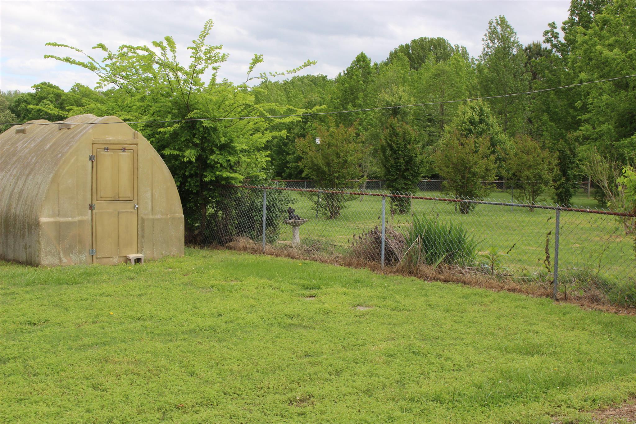 2049 Sugar Camp Road Springfield, TN 37172 - Photo 4 of 6 a view of a backyard
