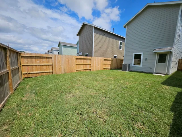 $2,195 | 21431 Carosella Drive, New Caney, TX 77357