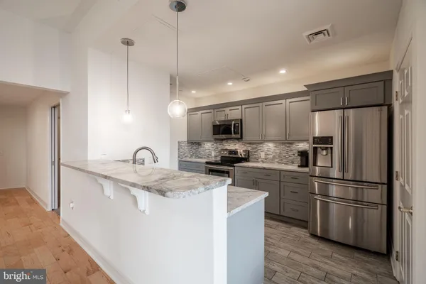 $2,900 | 1600-18 Arch Street, Unit 605, Philadelphia, PA 19103