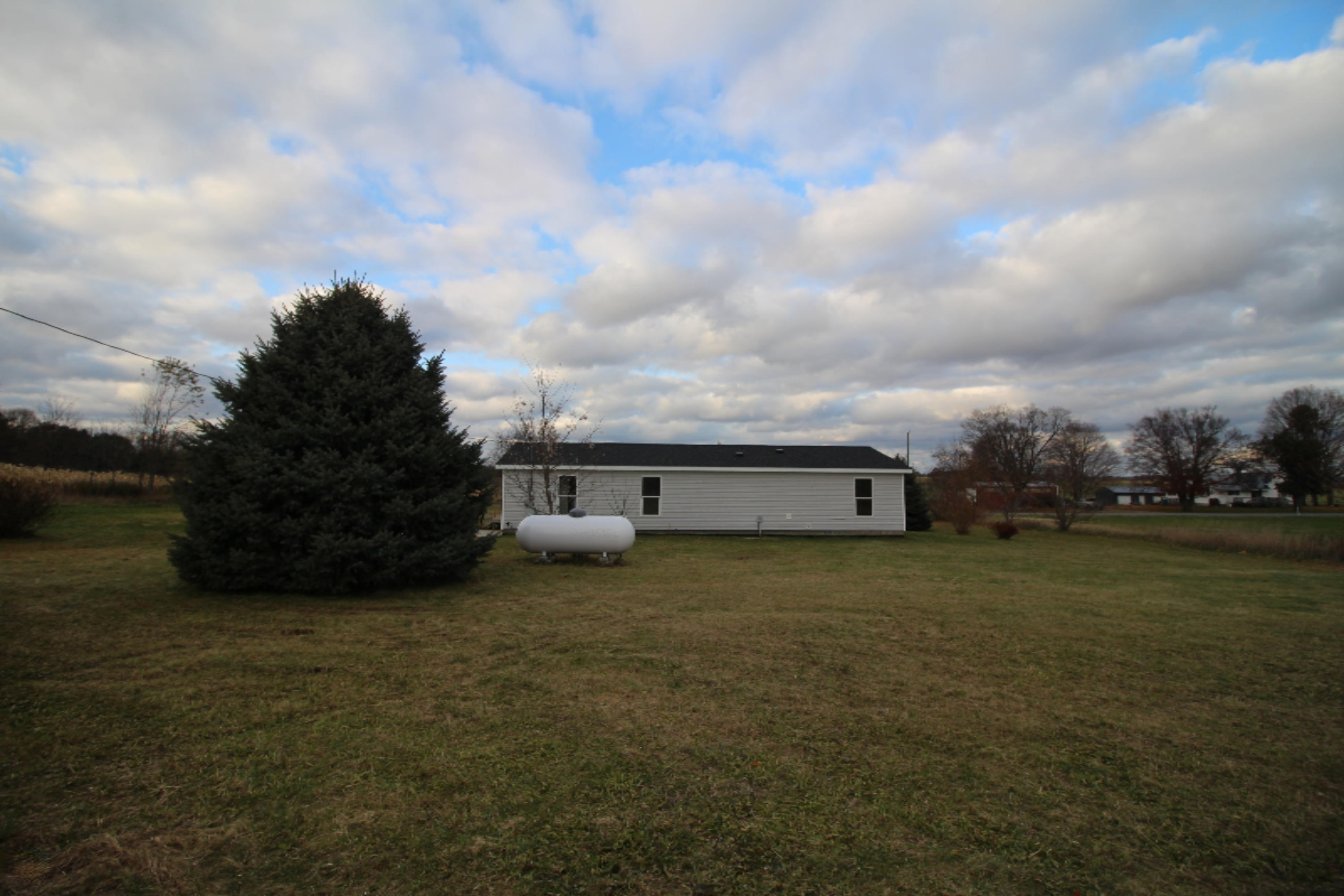 15731 West Stanton Road Trufant, MI 49347 - Photo 3 of 22 IMG_8541