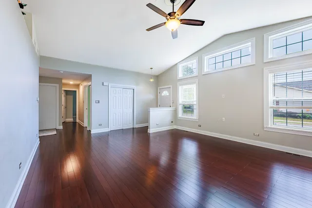 $339,000 | 1022 Edinburgh Court, Joliet, IL 60431